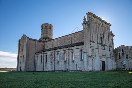 位于意大利帕尔马郊区的卡特修道院瓦塞雷纳修道院瓦尔塞雷纳修道院旅游纪念碑切尔托萨图片