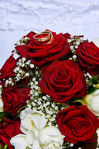 未来季节婚礼花束红玫瑰已婚图片