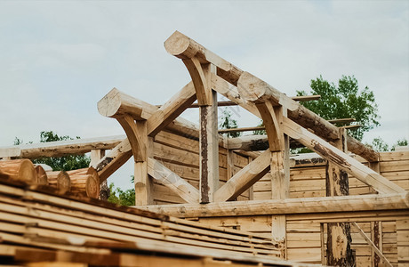 木屋结构的一部分桁架木结构的细节屋房子结构一部分木屋房子板建筑学工作图片
