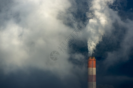 力量管道烟雾煤电站中的蒸汽空气污染蒸发电厂的爆空污染电图片