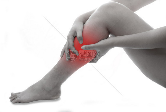 筋脉脚丫子健康白种背景下有小牛角的妇女感到疼痛腿部图片