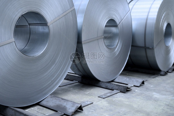 工厂中的钢板卷镀锌工厂中高质量的钢板照片卷镀锌钢难的生产镍图片