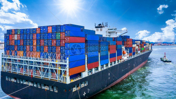 血管集装箱货船运海舶全球商业进出口贸易物流和全球集装箱货船在公海运输洋经济图片