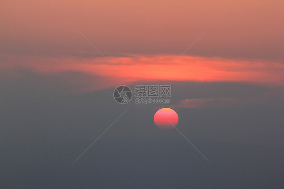 初升的太阳图片