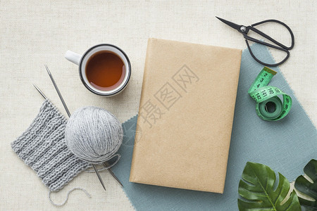 温暖的咖啡带有茶纱顶视图编织器躺着图片