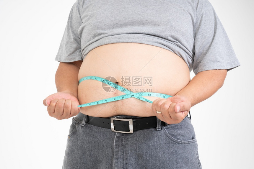 暴饮食减肥高级的超重人用测量磁带他的脂肪腹部孤立在白色背景上健康医药和体重损失概念的保健医学和体重损失的概念图片