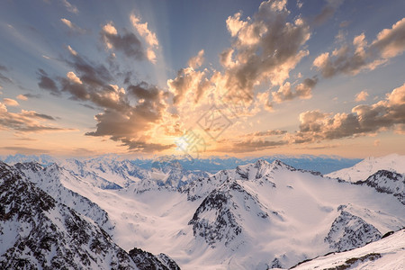 雪山雪景风光图片