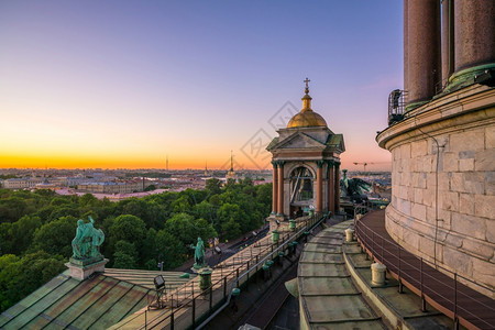 城市景观从俄罗斯日落时顶端的景色看旧城圣彼得堡天际建筑学旅行图片