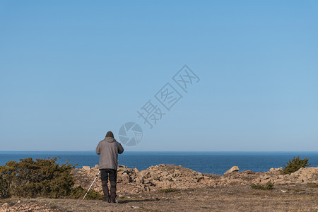 在海滨的瑞典群岛奥兰海岸旁观鸟群在黄海中观察鸟群旅行海景沿图片