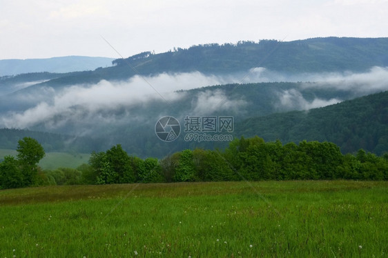 春天场景国民夏季山区美丽的风景捷克白喀尔巴阡山脉欧洲图片