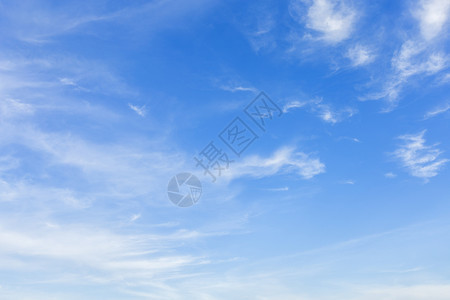 蓝天空背景纹理有白云气候大层有质感的图片
