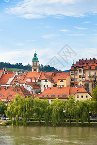 码头文化Maribor市的天线阳光明媚的日子斯洛文尼亚地标图片