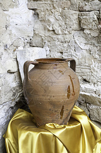 旧粘土花瓶接触关于一块旧粘土的详情含有液体的物建筑学古典陈设图片
