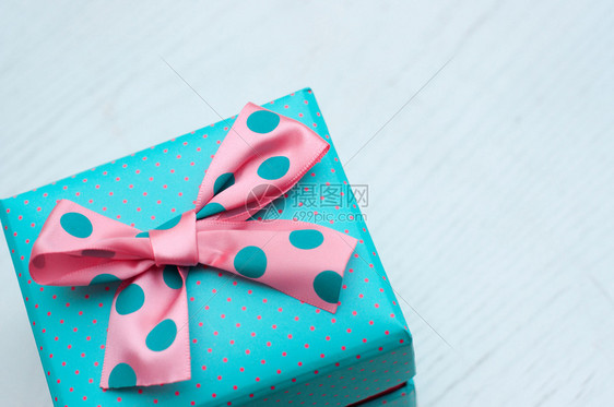正方形包裹生日圣诞新年情人节礼物盒装饰图片