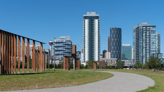 景点夏令Calgary天线全景图象在加拿大艾伯塔省阿尔一种图片