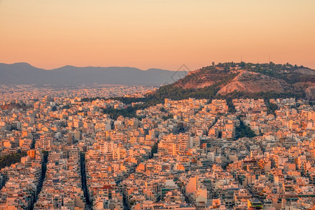 山历史希腊静的夏夜晚雅典屋顶景色上天日落粉红欧洲的图片