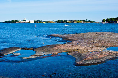 老的古海景Suomemenlinna从赫尔辛基的游行中观看苏门琳娜图片