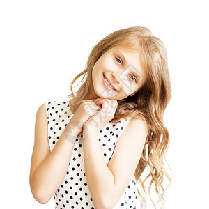 一个可爱的小女孩近视肖像孤立在白色背景上笑孩子脸图片