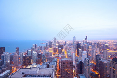 城市的伊利诺斯州芝加哥市中心的高视景色建筑学摩天大楼图片