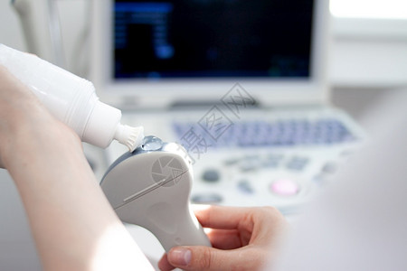 医院超声扫描仪设备诊断超声仪器图片