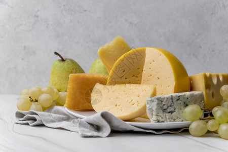 用葡萄特写美味的品种奶酪高分辨率照片质量的种类一顿饭图片