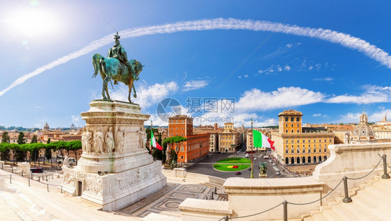 雕像古老的维克多伊曼纽尔和威尼斯广场或纪念碑意大利罗马维克多伊曼纽尔和威尼斯广场或纪念碑意大利罗马历史图片