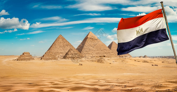 白天在沙漠中的吉萨金字塔和埃及建筑学吸引力图像贾皮图片