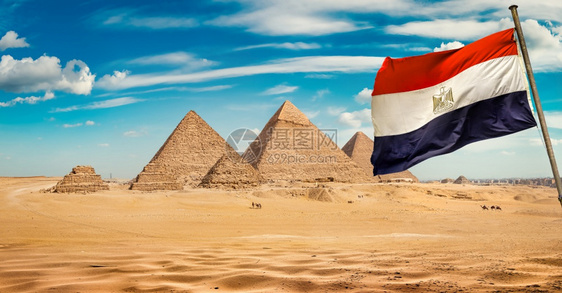 白天在沙漠中的吉萨金字塔和埃及建筑学吸引力图像贾皮图片