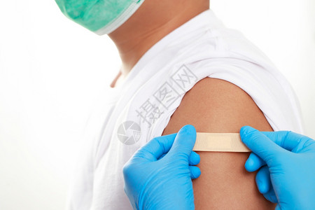 胰岛素针头瓜拉纳皮免疫注射人接种covid19疫苗以建立豁免权设计图片