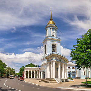 建筑学一种正方形伊兹梅尔乌克兰0672乌克兰伊兹梅尔的圣波克罗夫斯基大教堂在阳光明媚的夏日乌克兰伊兹梅尔的圣波克罗夫斯基大教堂图片