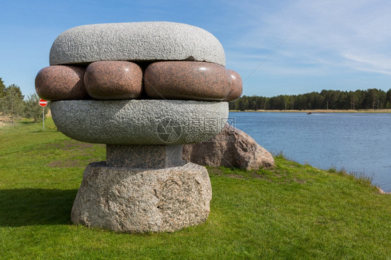 大理石装饰制作拉脱维亚Bolderaja市露天石头雕塑2305图片