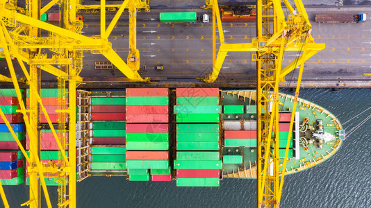 行业日本深海港集装箱船卸公海集箱船商业物流进出口货运空中俯视图进口图片