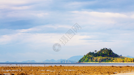 水泻湖亚洲和泰国日落时的海潮低亚洲和泰国景观图片