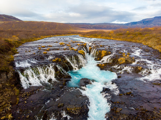 冰岛美丽的瀑布图片