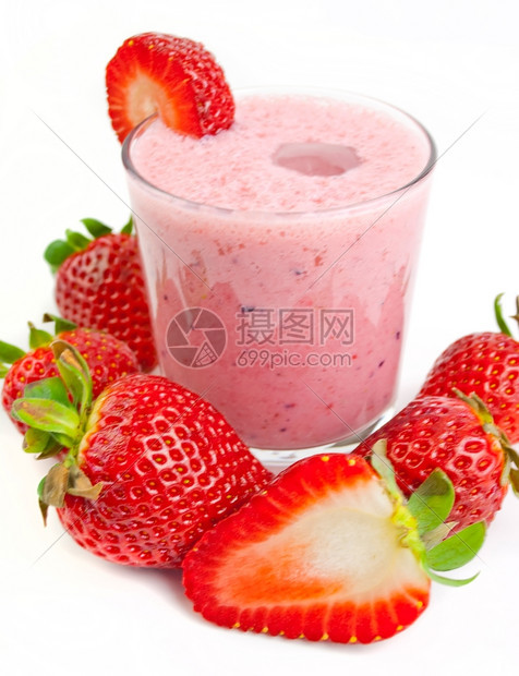 草莓奶昔冰沙图片