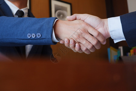 团队商务握手协议交易就业员工图片