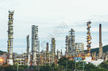 环境数据炼油厂气体汽工业与原罐汽供应和化工厂石油桶燃料重工业炼油厂制造行业概念植物图片