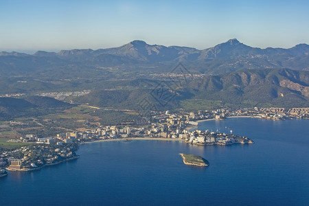 在西班牙马洛卡岛帕尔湾Palma阳光明媚的下午海岸风景在帕尔马湾阳光晴天的下午海风景滨自然蓝色的图片