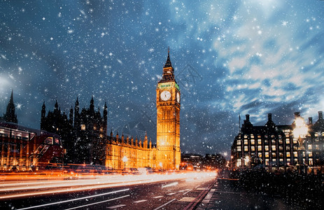 下雪的伦敦大本冬天下雪冰建造图片