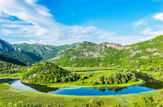 黑山区的Crnojevicha河夏季日山区的Crnojevicha河转动峡谷户外图片