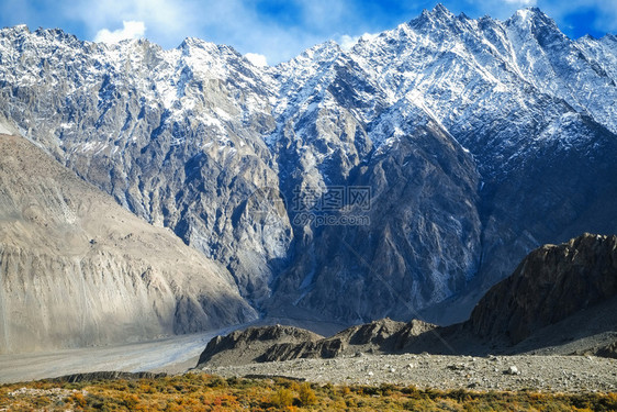喀喇昆仑极端高的巴基斯坦GilgitBaltistan的Pasu卡拉科姆山脉图片