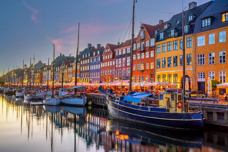 建筑学丹麦哥本哈根市中心的风景在日落时著名的旧尼哈文港新户外图片