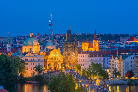 捷克Charles桥和布拉格市天际的著名标志图象哥特建筑学波西米亚图片