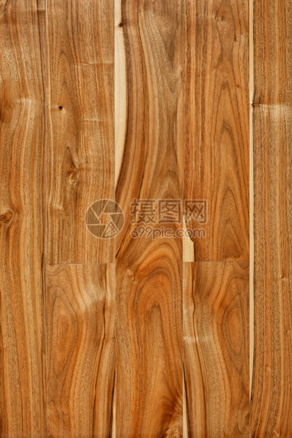 单板条一种美丽的欧洲核桃椰子地板模式其形态是光滑木质表面有垂直谷物线的木板面图像欧洲天然胡桃花椰子板的美丽纹理具有垂直谷物型状对图片