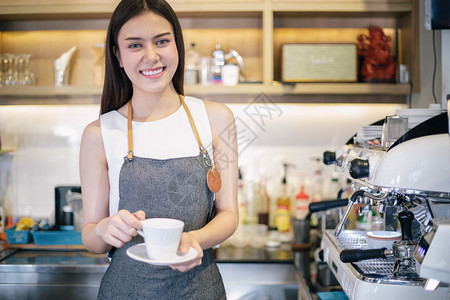 咖啡店女性店员形象图片