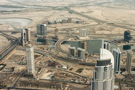 地标高的区迪拜酋长国的建筑迪拜市下城天梯和公路图片