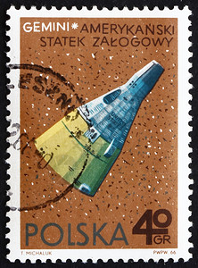 196年波兰印刷的章显示Gemini美国航天器196年circa一种载人老的图片