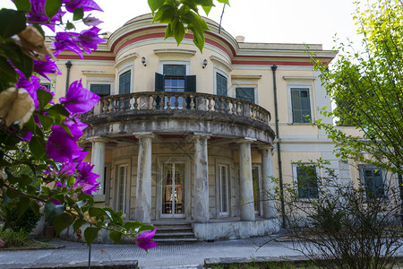 小屋希腊科孚岛的蒙雷波斯宫希腊科孚岛的蒙雷波斯宫版税采取图片