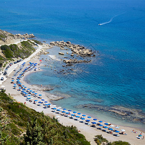 水吸引人的希腊罗多斯岛Faliraki海滩爱琴图片
