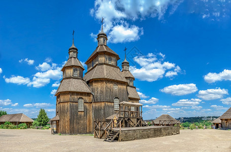 乌克兰Zaporozhye保留地霍尔蒂西亚的Zaporozhye木卫一教堂在乌克兰Zaporozhye保留地霍尔蒂西亚一个阳光明图片